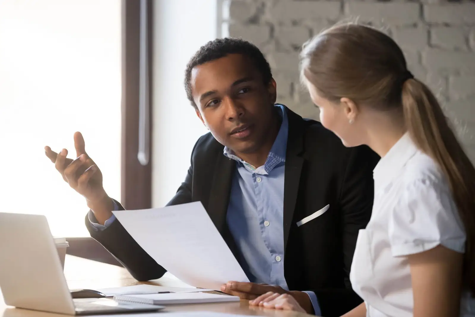 Por que o C-level deve focar em resultados, problemas e aprendizados?